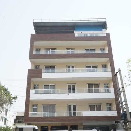 Hotel Octave Orchid Vista à Gurgaon Extérieur photo