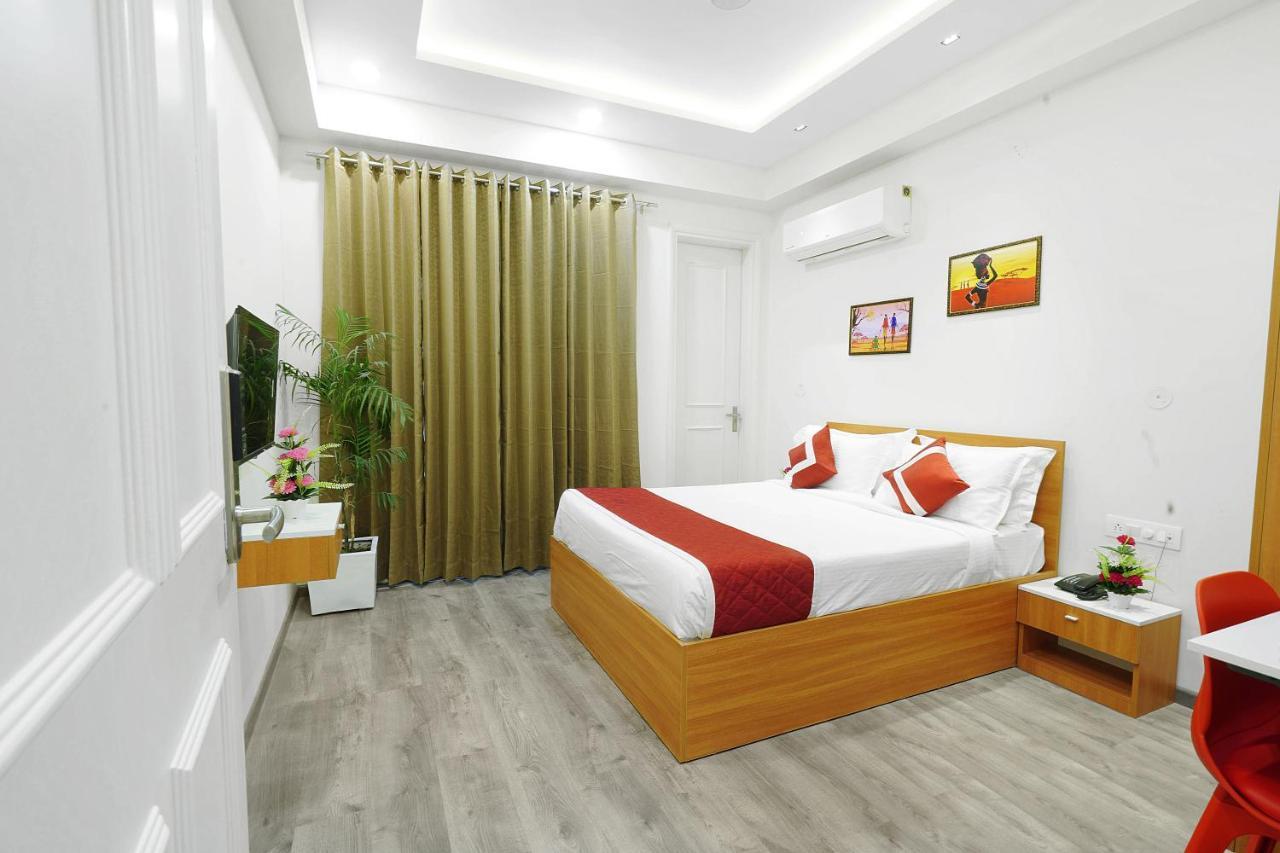 Hotel Octave Orchid Vista à Gurgaon Extérieur photo