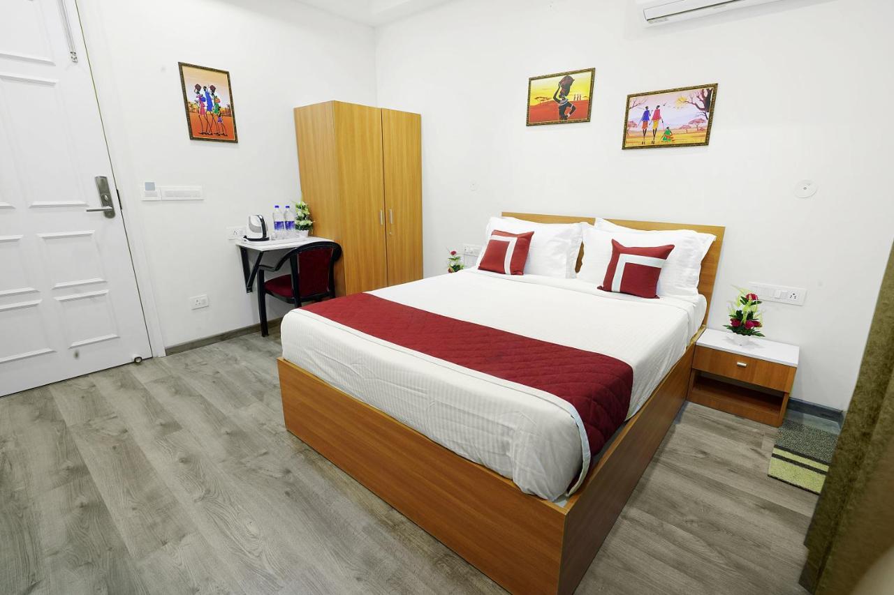 Hotel Octave Orchid Vista à Gurgaon Extérieur photo